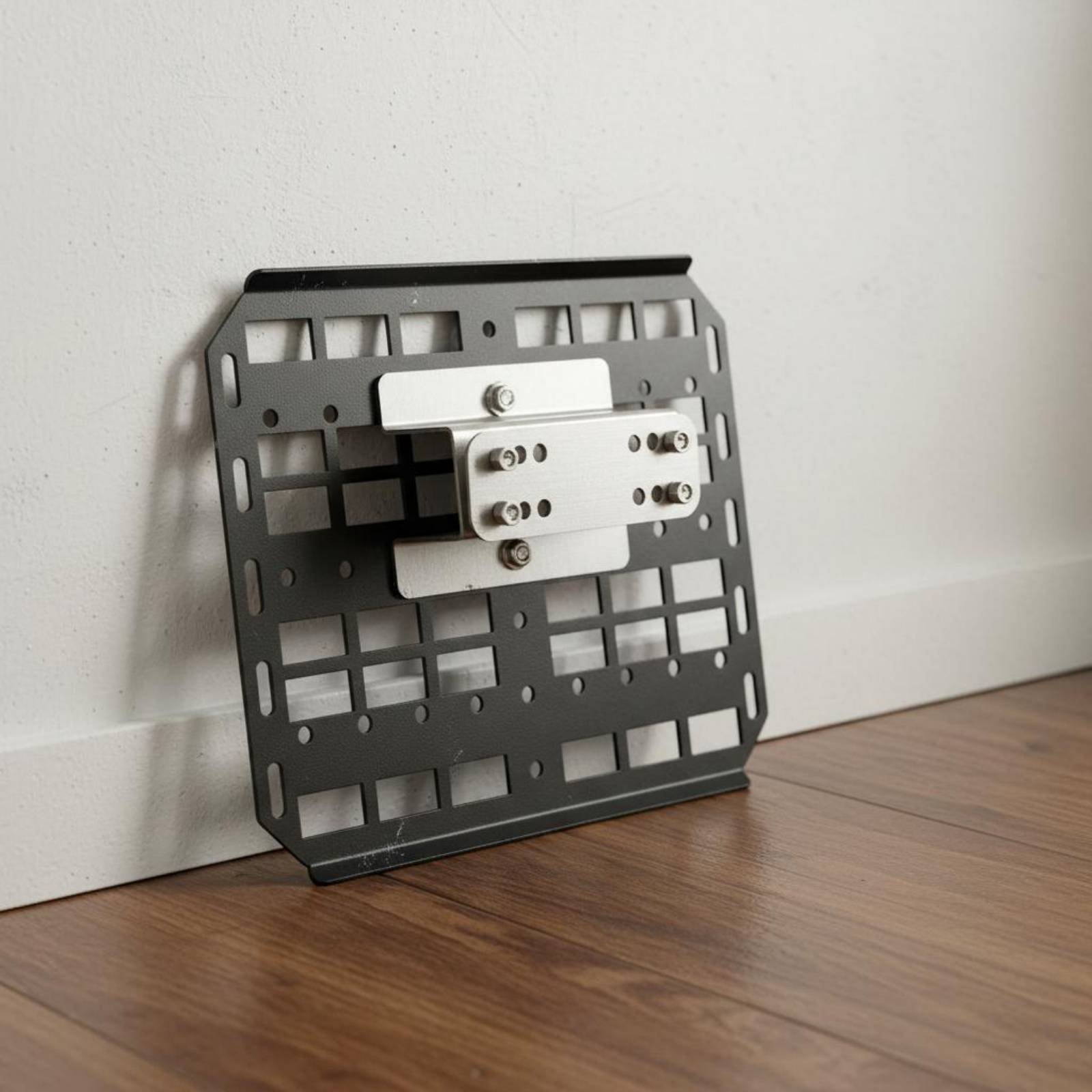 Крепление для боковых кофров м – обзор и цена Motorcycle Gear Rack